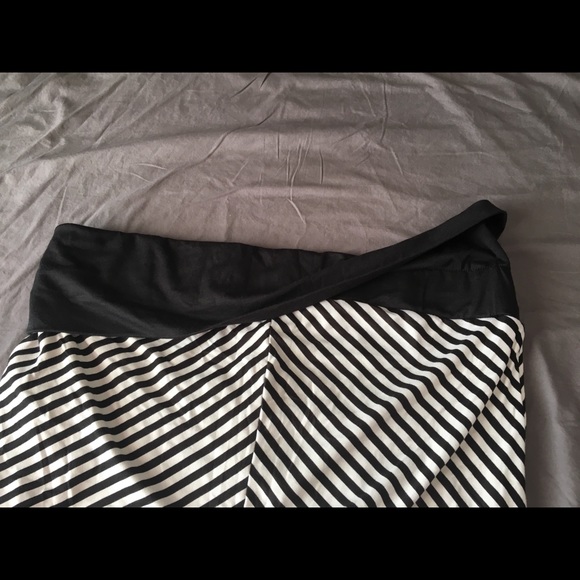 -SOLD- Torrid Black and White Striped Maxi Skirt - Picture 3 of 7